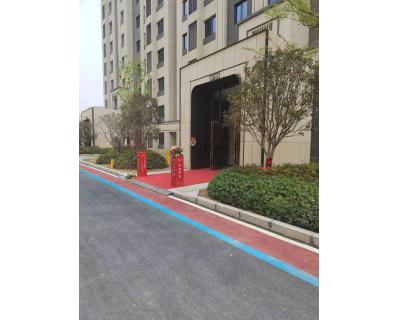 建業(yè)府一樓140㎡ 再送40㎡大院毛坯房