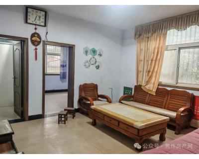 老城區(qū)一樓鑫誠(chéng)小區(qū) 3室2廳 雙氣